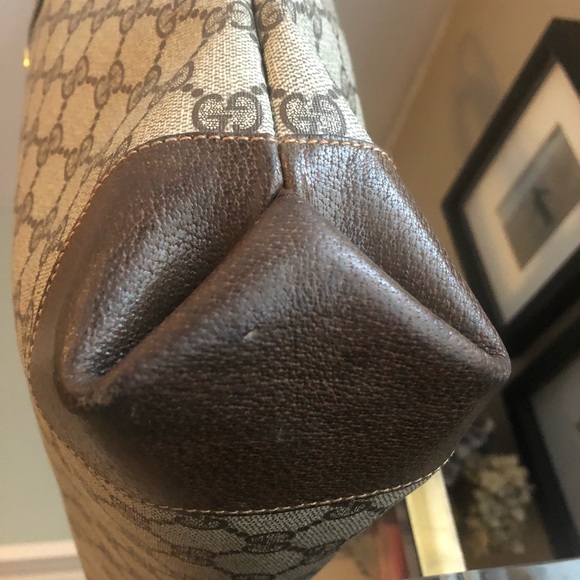 ‼️SOLD‼️🍒 Authentic Gucci Shopper Tote 🍒 - Picture 7 of 16